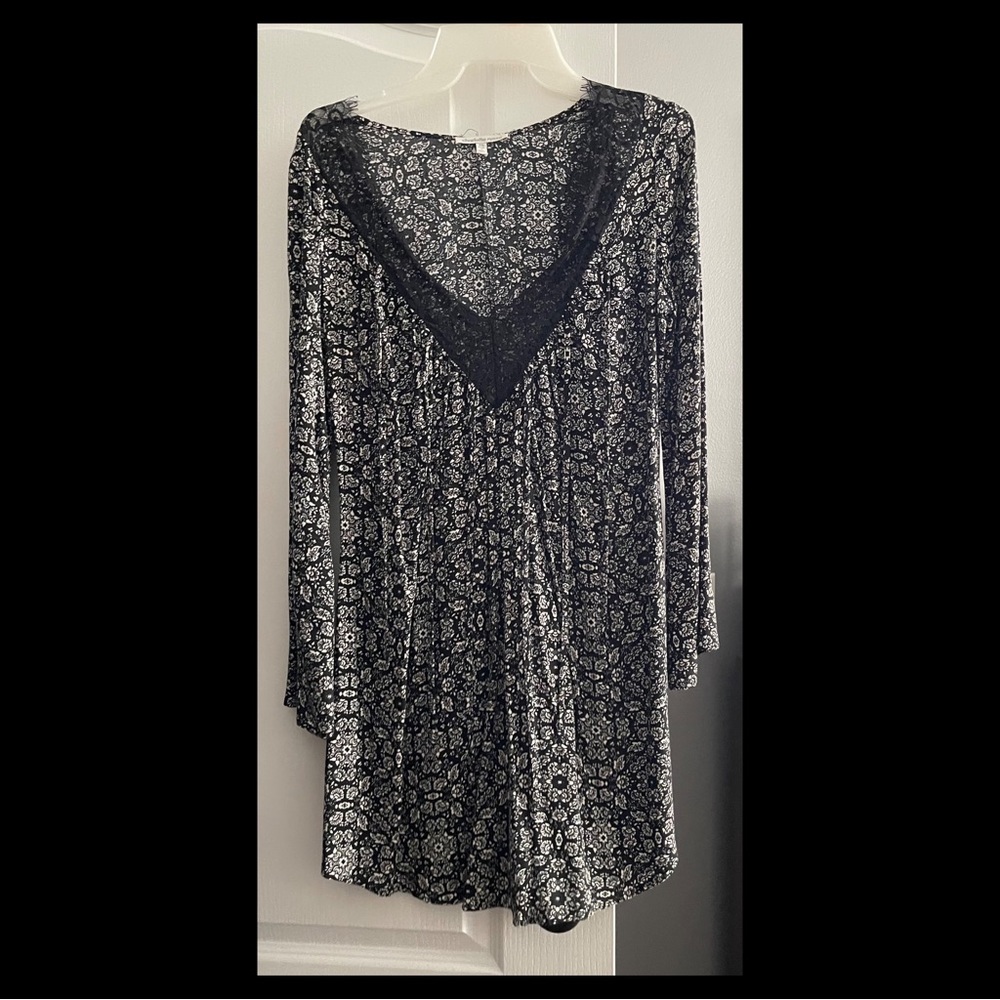 Women’s long sleeve short dress